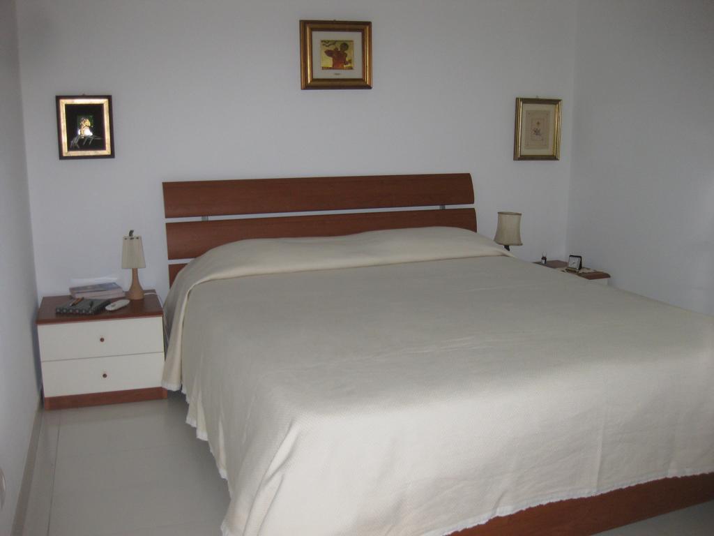 Casa Vacanze Le Rose Marina di Ragusa Habitación foto